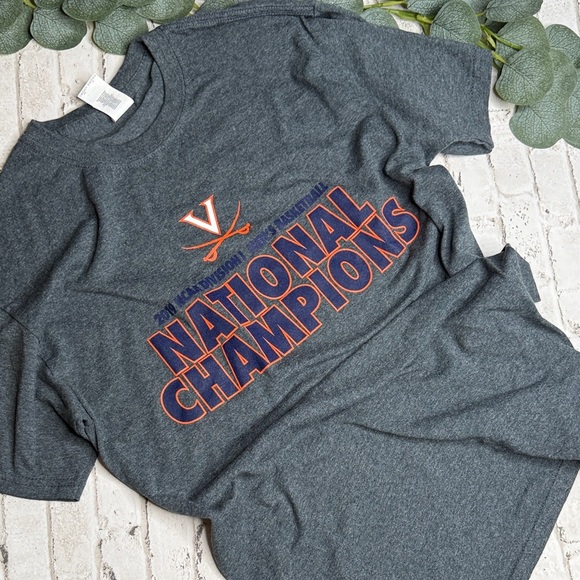 UVA 2019 National Champions T-Shirt – Men’s Medium – Gildan Heavy Cotton - Picture 3 of 5